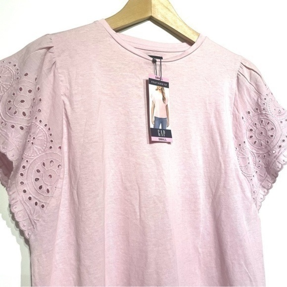 GAP Flutter Sleeve Eyelet Top Tee T-shirt small Lavender Blouse Purple NWT - Picture 6 of 10